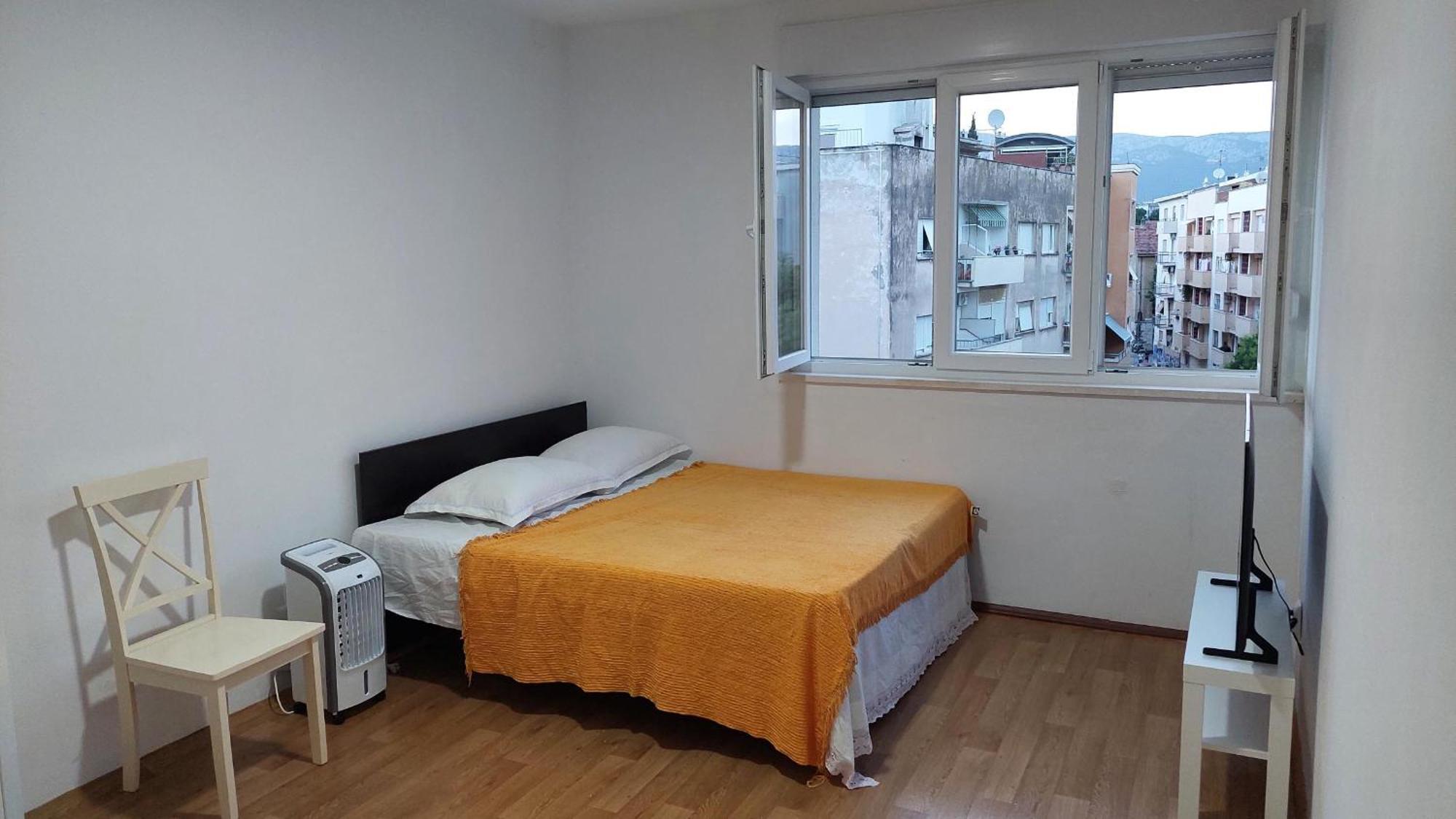 Room With Private Toilet And Terrace In City Center In Shared Apartment 斯普利特 外观 照片