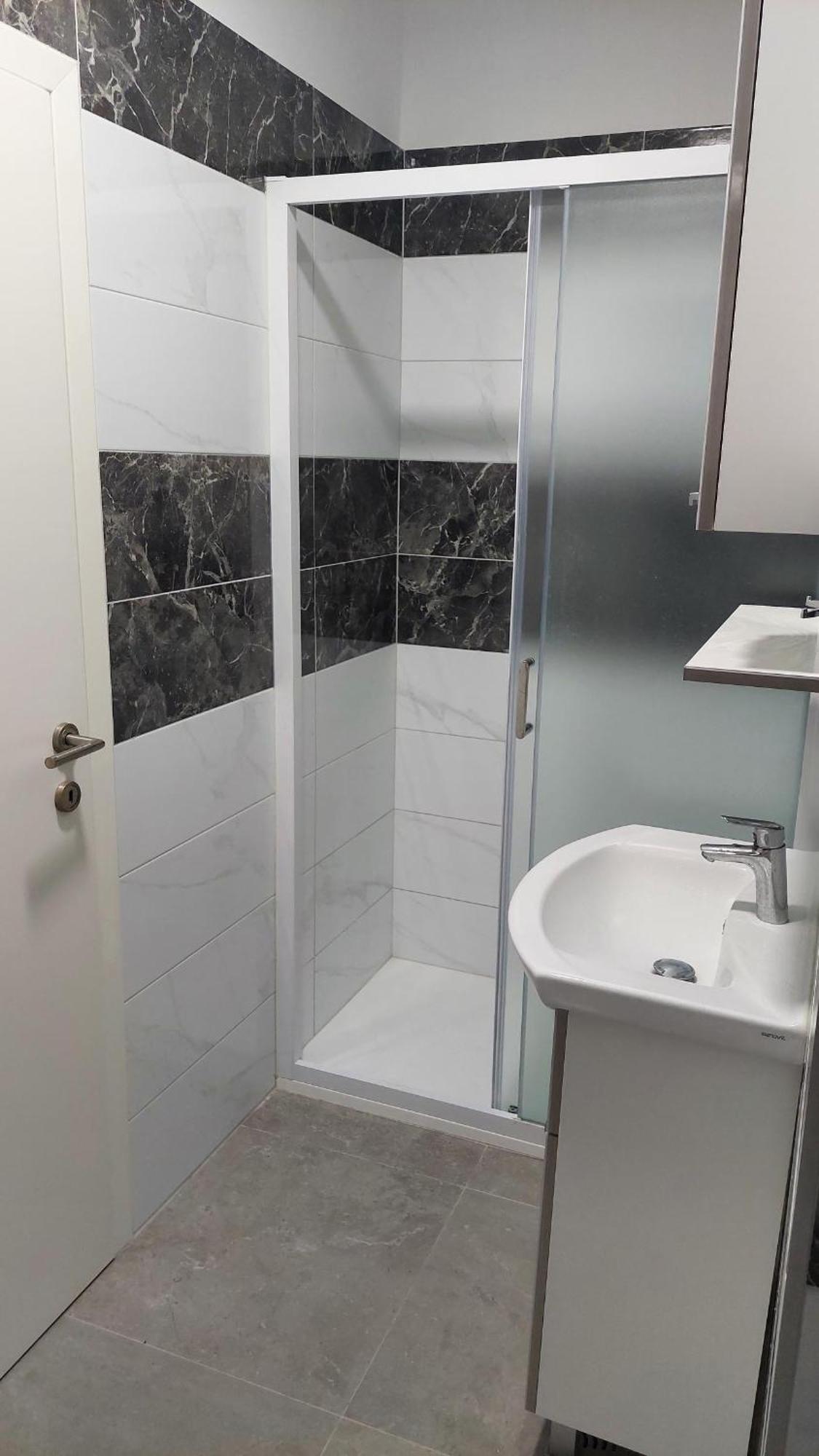 Room With Private Toilet And Terrace In City Center In Shared Apartment 斯普利特 外观 照片